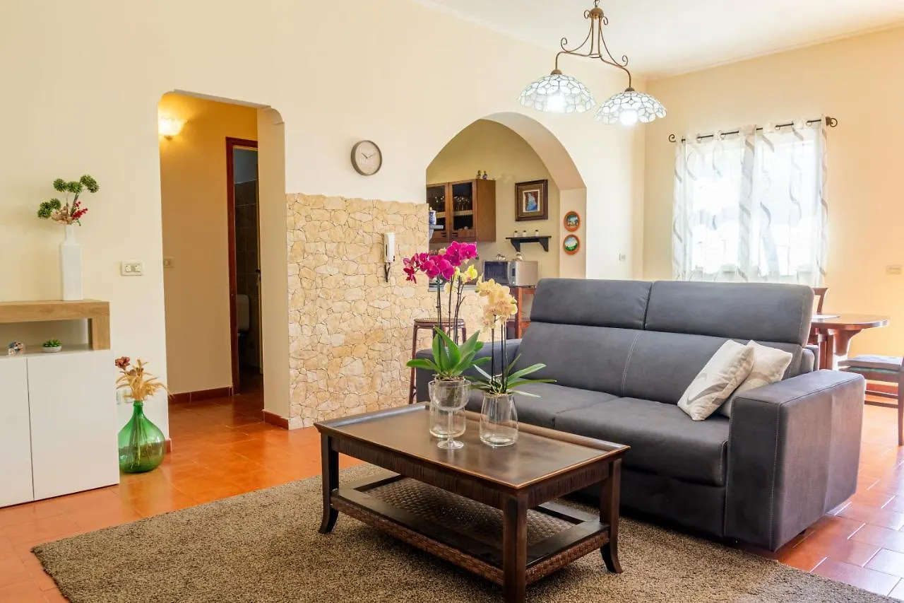 מסקלי Villa Trea